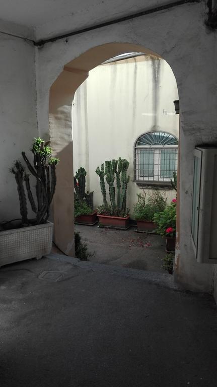 Bed & Breakfast Buonanotte & Buongiorno Naples